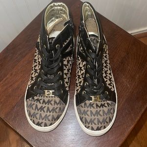 Michael Kors ladies MK brand logo high top sneakers/athletic shoes . Size 4.